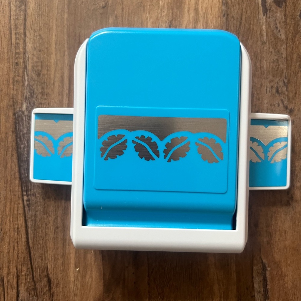 CREATIVE MEMORIES LEAF TRAIL BORDER PUNCH